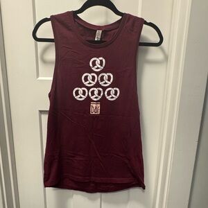 Bar Method Holiday Pretzel 🥨 Tree Logo Tank – Size Small